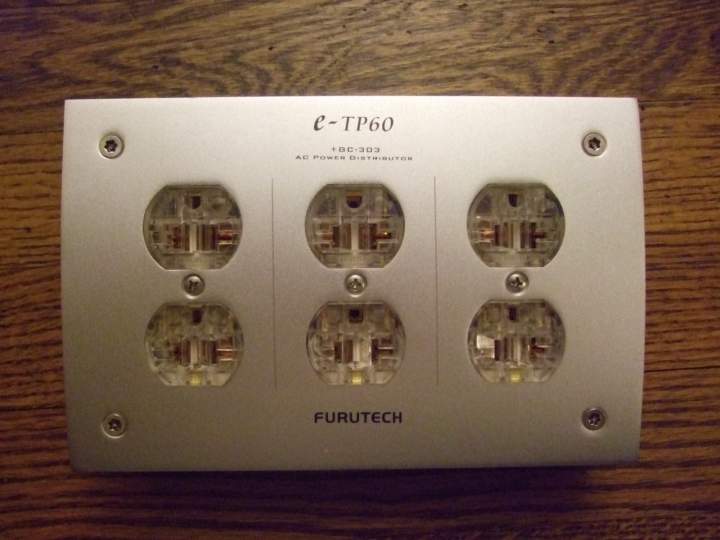 SOLD FS Furutech e-TP60 Power Conditioner