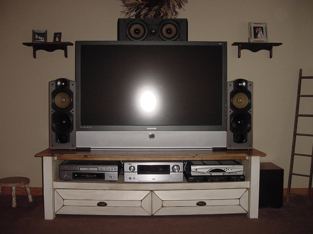 Speaker Placement Can You Place Bookshelf Speakers On A Sub