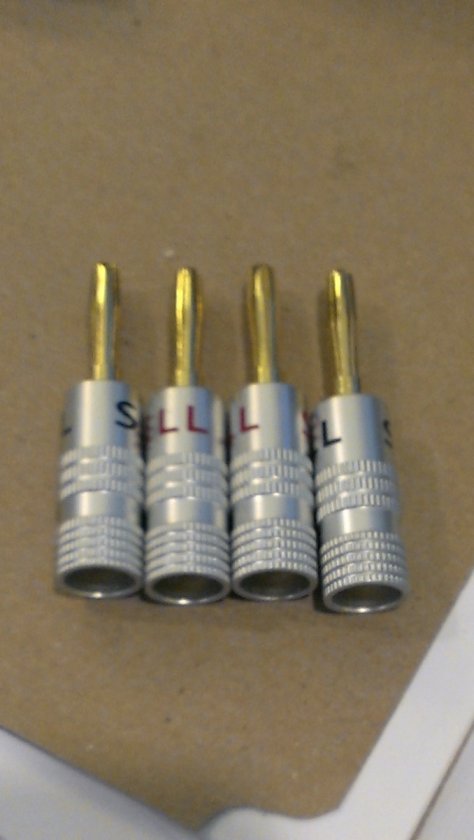 banana plugs