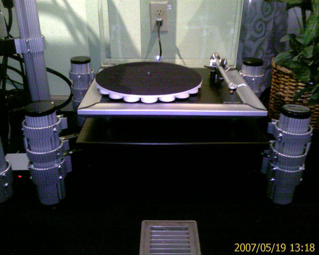 The new Rega P7 with a Dynavector X20 on a Solid Tech rack