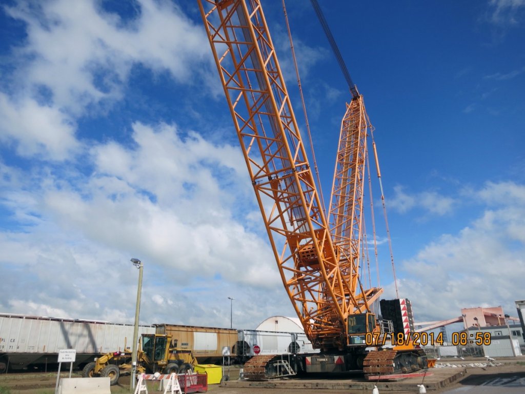 Gigantic Crane1