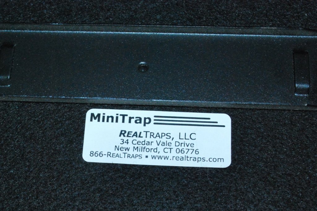 RealTrap mini label