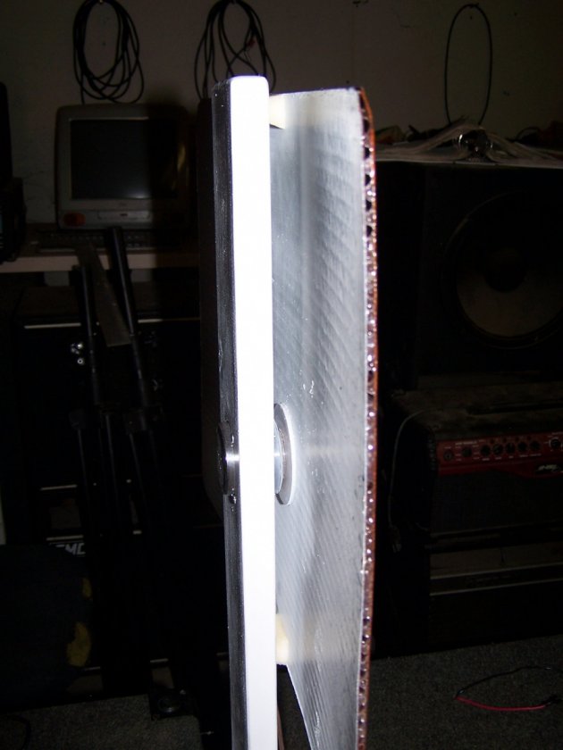 Side view showing foam stabilizers.