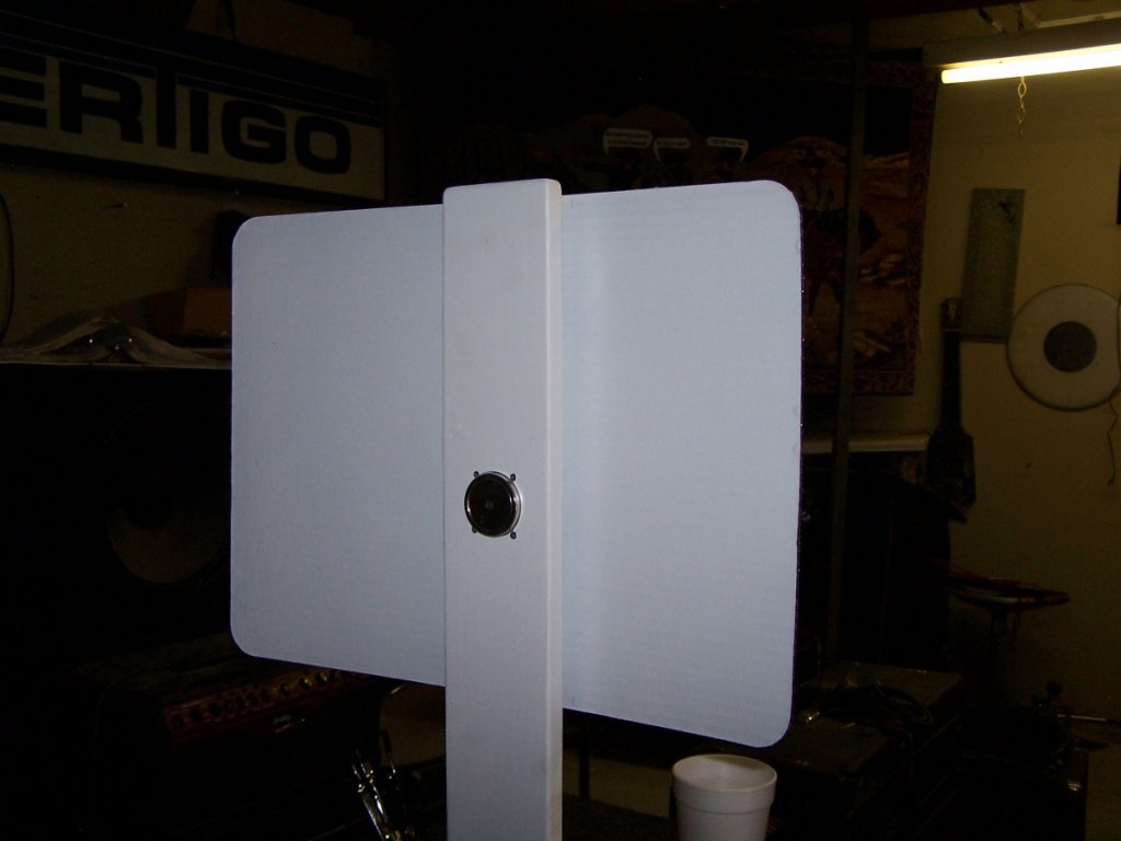 The back side. Nice clean look, hopefully aesthetically blending with the white ceiling.