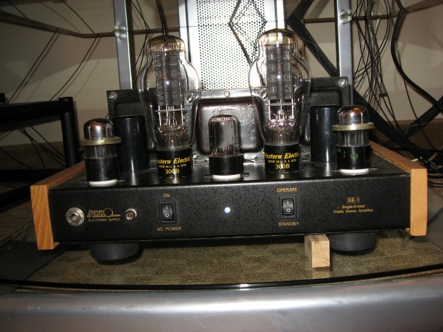 Jumping Cactus Loudspeakers Room - Tri-Amping the Jumping Cactus Loudspeakers