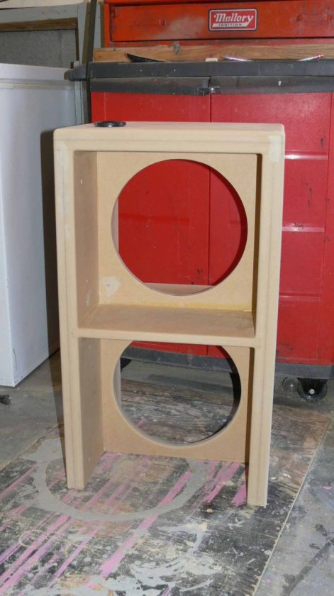 Cabinet with 3/4 round over on outer edes