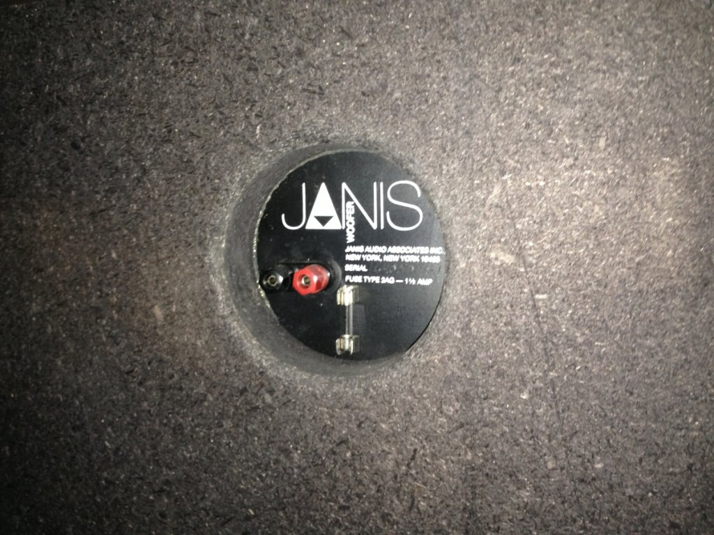 Plate on Janis Interphase Sub