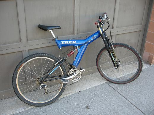 Trek Y3 (Aluminum) - With Noleen forks and triple trees, Fox rear spring and shock.