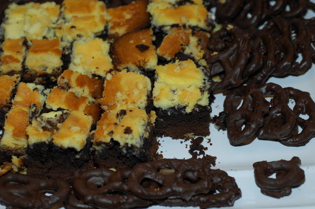 immtbiker brownie's and chocolate covered pretzels...they were :thumb:
