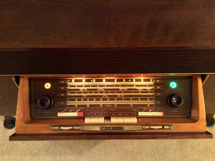 Grundig 8090 radio