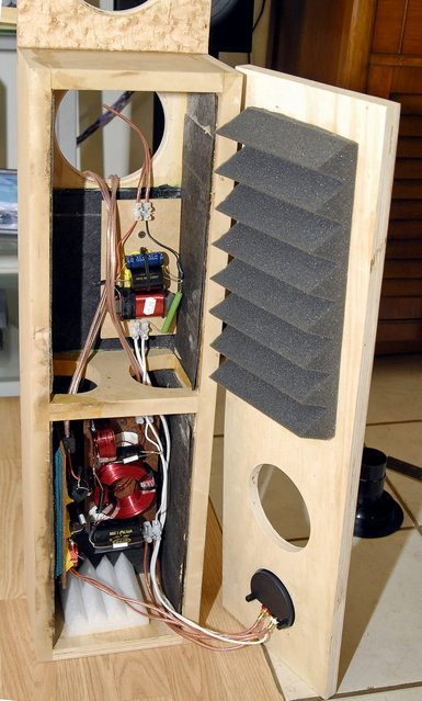 About to button-up the OB2X - A shot of one cabinet just before gluing on the rear wall. Open cell foam mounted on rear, right behind the bass driver. I'll also stuff the chamber with poly-fill, but less than specified.