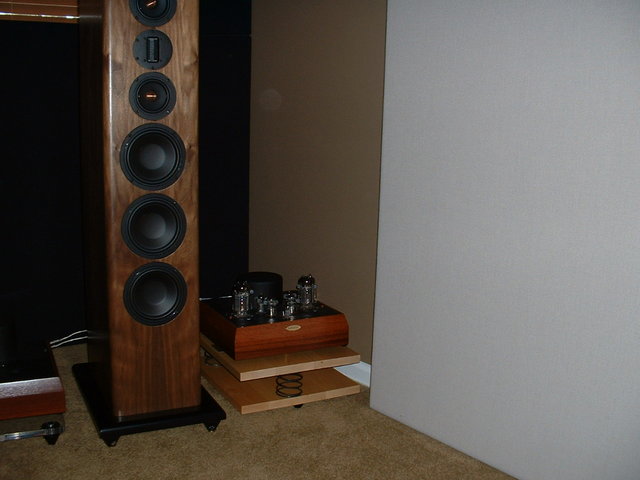 Supratek Burgundy mono amp