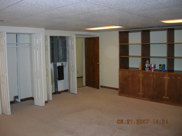 Right side of room & right rear corner
