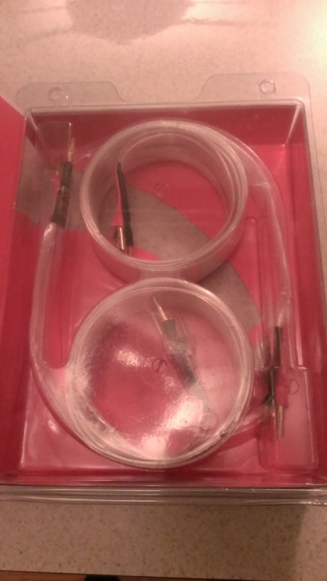 Nordost Red Dawn Speaker Cables (Bi Wired) 2.0 meter pair. Bought new from Music Direct. 100% Authentic.
Great condition. $385.00 shipping included. Retail $799.00