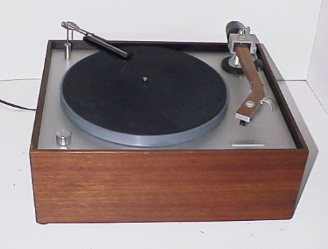 Grado turntable top
