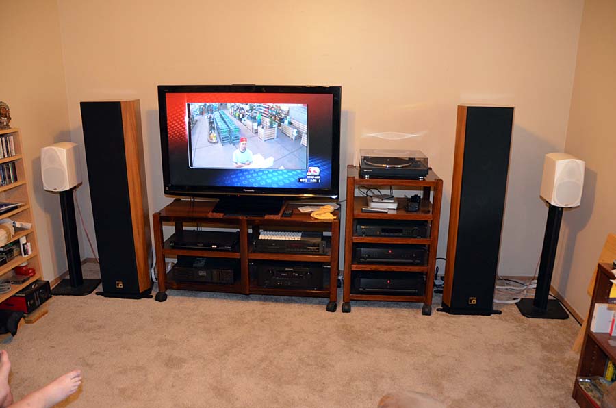 EPS-2 Speakers With Grilles