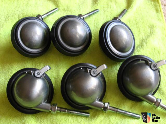 930268-salamander-synergy-saturn-casters
