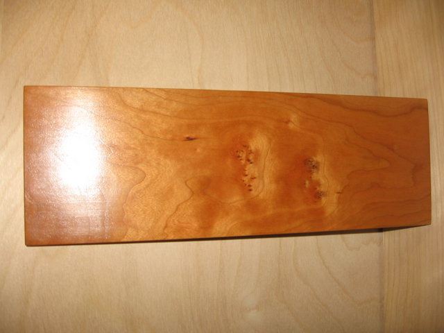 LINN LP12 solid wood Cherry armboard. - Cherry is uncut ready for installation

 brand new!
