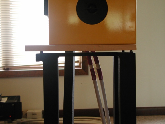 zu monitors on ball bearings