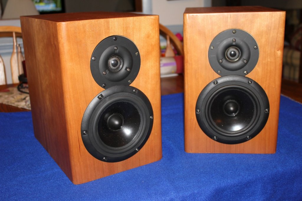 AV-1 monitors - Front