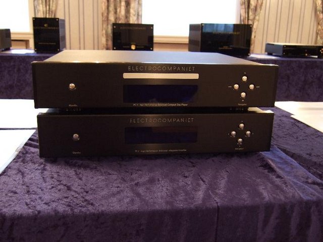 Electrocompaniet Prelude series. - CD player and integrated underneath.