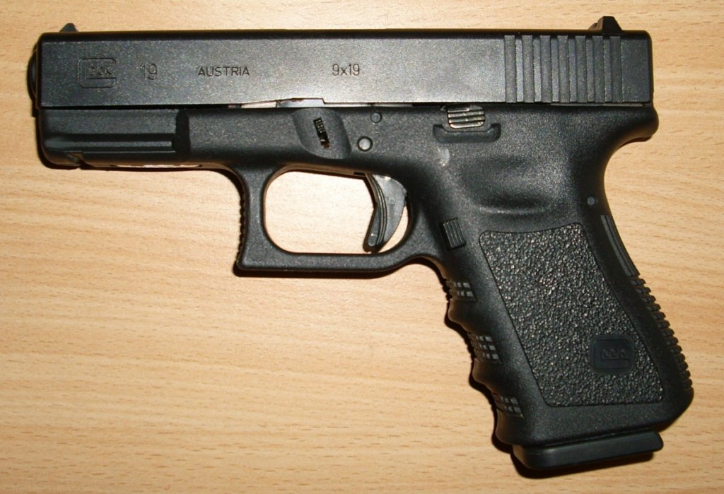 GLOCK 19