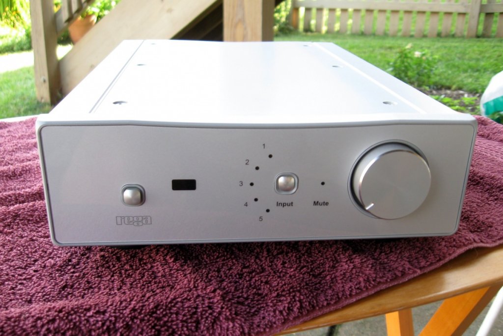Rega front 3