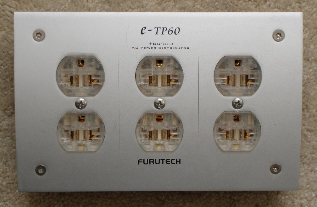 Furutech e-TP60 plug side