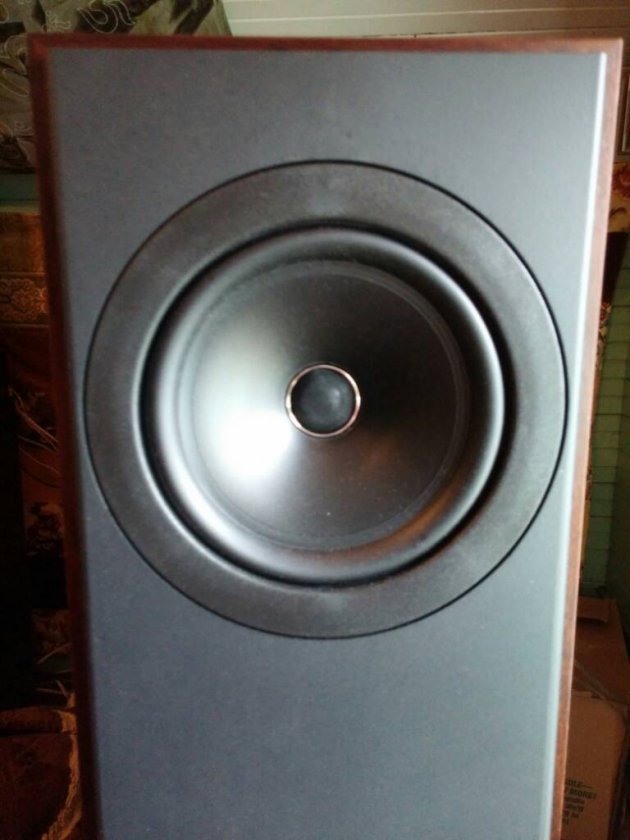 KEF2