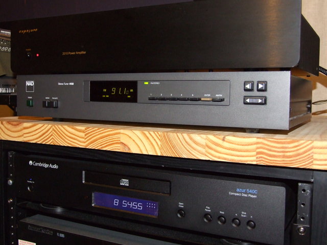 NAD tuner Exposure 2010 Cambridge Azur540
