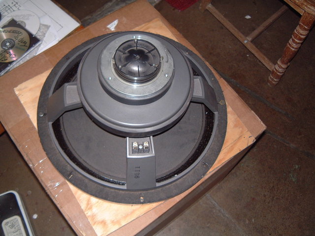 604 2 - This is my number one 604-8K it doesn't have a HF cover