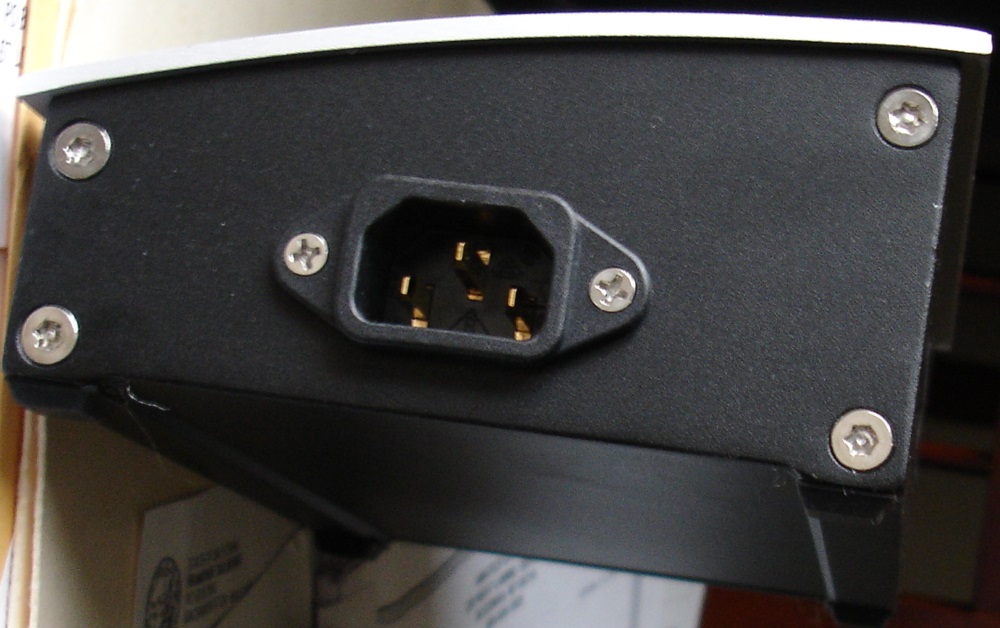 Furutech e-TP60 inlet view