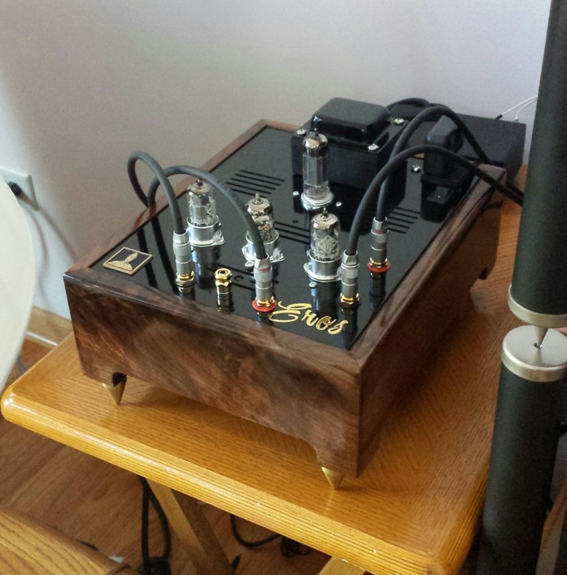 Bottlehead Eros, crotch walnut base.