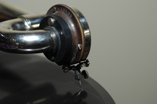 Closer shot of tone arm