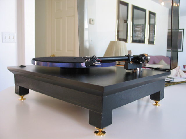 Rega turntable - Rega turntable