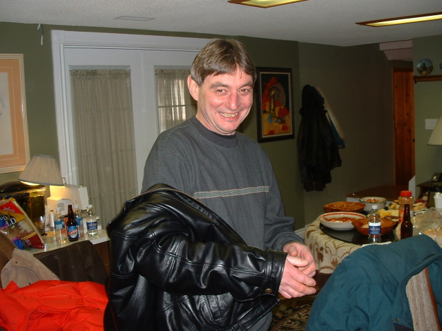 NE 024.JPG - I just told Mark where the cold beer was stashed.....