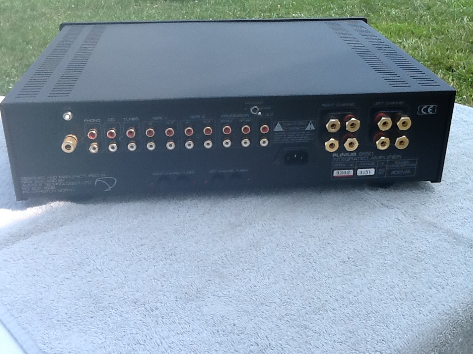 Plinius 8150 rear