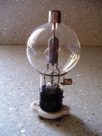 808 single tube 001