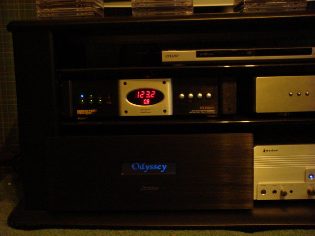 Odyssey Stratos Extreme SE and Monster HTS 5100mk 2