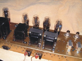 45PP 36 - Electra-Print Output transformers installed back of amp