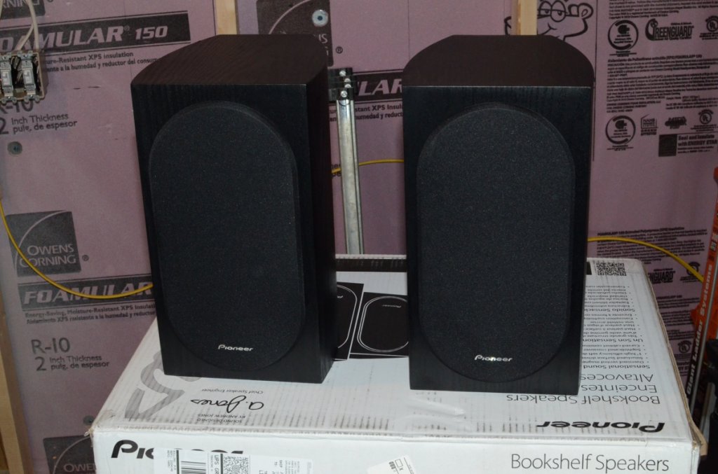 Pioneer SP-BS 22-LR, Used