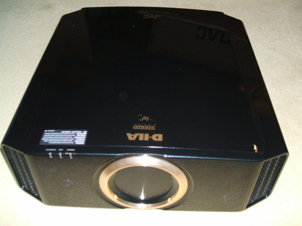 JVC RS67