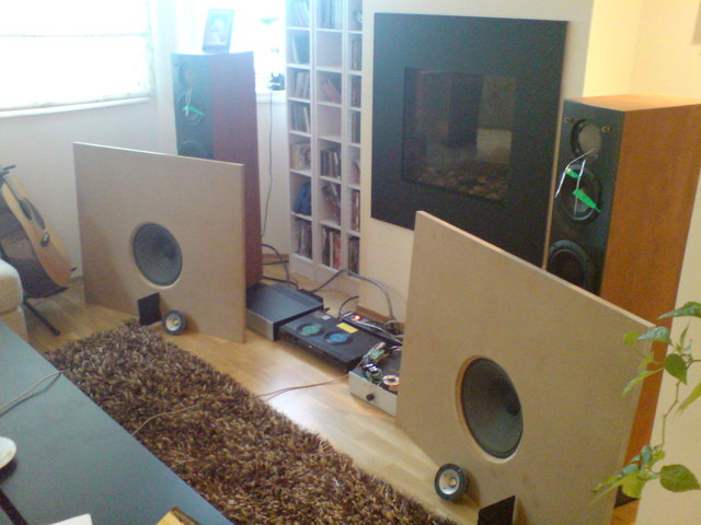 Baffles in listening room - Nice WAF project.