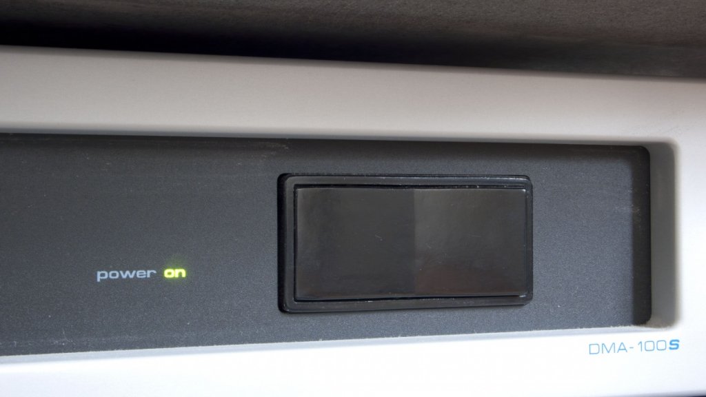 Spectral Audio DMA-100s power button
