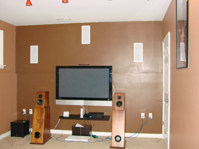 Display and spekers - Plasma, 2-channel speakers, HT left center right and sub