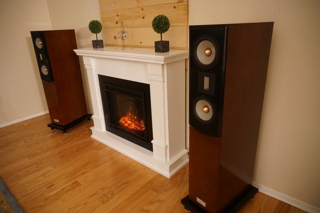 Veracity HT2-TL in medium cherry w/RAAl tweeter