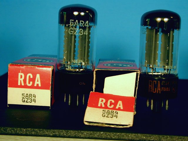 RCA-branded Mullard 5AR4/GZ34 - NOS - The left tube is date-coded by RCA as "CH" - Indicating it was added to stock in Jan. 69
The right tube is date-coded by RCA as "BM" - Indicating it was added to stock in Apr. 67

Note that the left tube has seven serrations while the right tube has four.