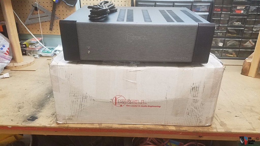 1352330-krell-kav 250a-2channel-amplifier-2of 2