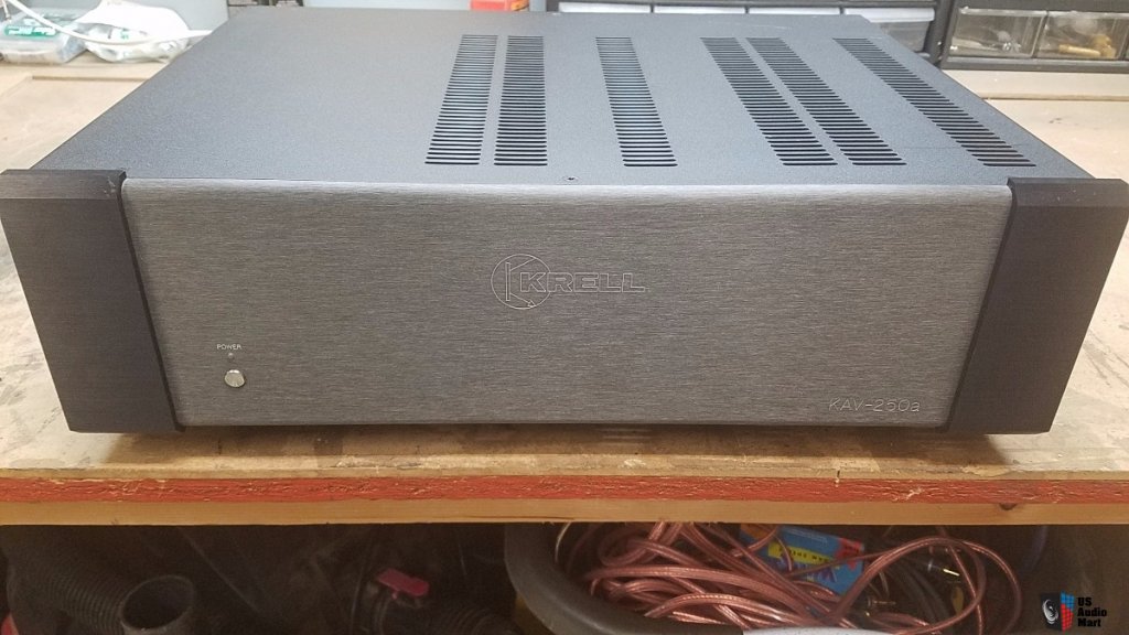 1352332-krell-kav 250a-2channel-amplifier-2of 2