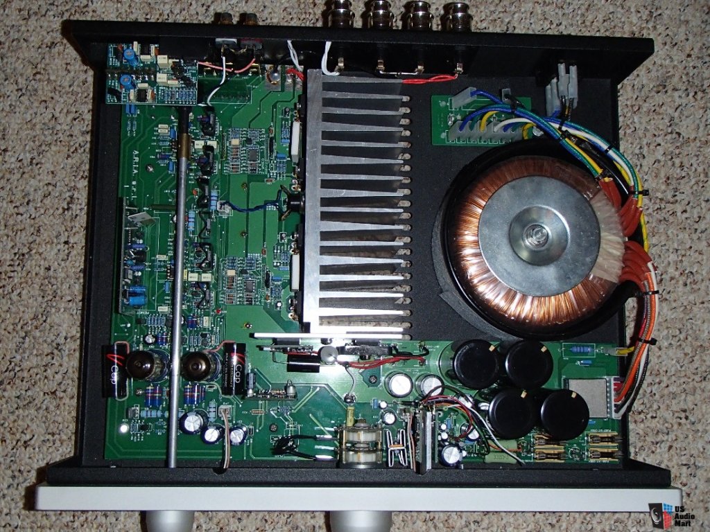 1437884-unison-research-unico-hybrid-tube-integrated-pcx-level-2-mods
